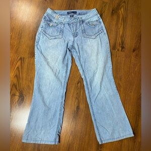 🌹 Duplex by Tyle 🌹 Vibrant Sky Blue Flare Capri Jeans
